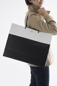 企业服务汇率转换：多币种财务支持